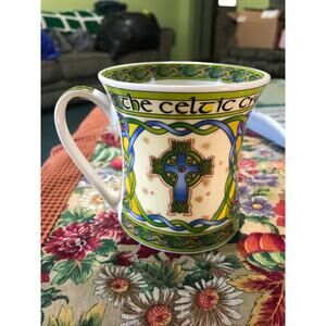 The Celtic Cross TEA COFFEE MUG Celtic Weave Irish Design Bone China 11 fl oz